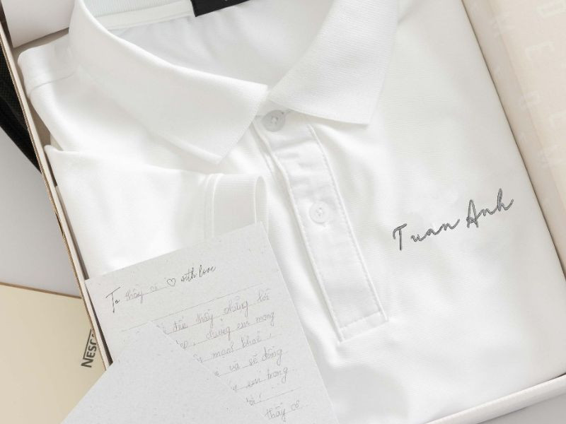Áo polo thêu tên theo yêu cầu