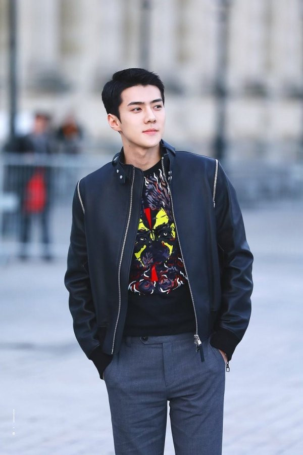 Áo da mạnh mẽ của Sehun