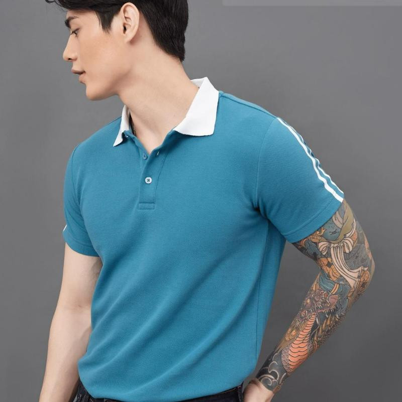 Chọn mẫu áo polo nam ôm body chuẩn size cho anh chàng cơ bắp
