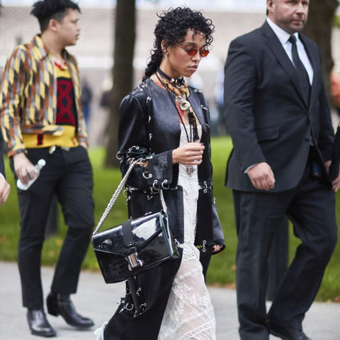 Giày bốt quân sự phong cách Punk