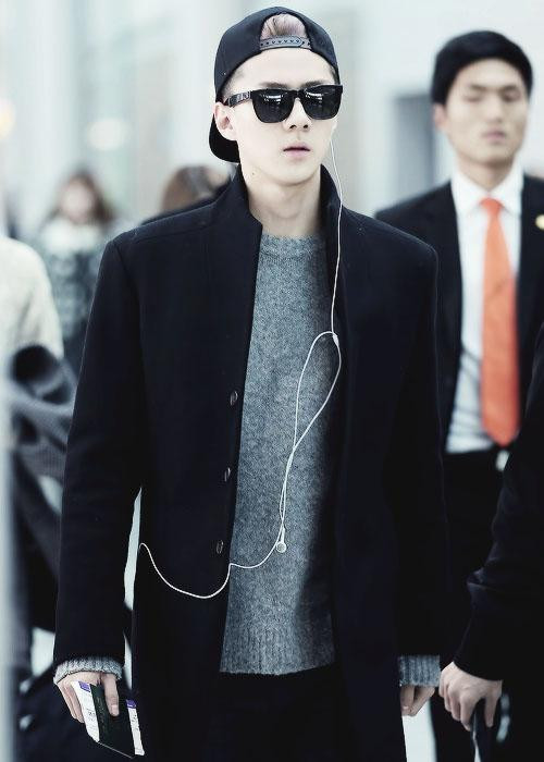 Kính mắt màu của Sehun