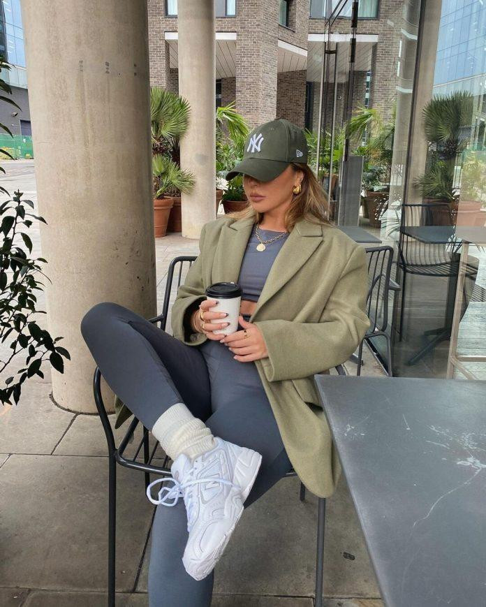 Lịch sự cùng sneakers