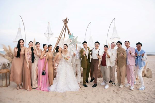 Top 10+ mẫu đầm đi đám cưới cho người 1m50 dẫn đầu xu thế