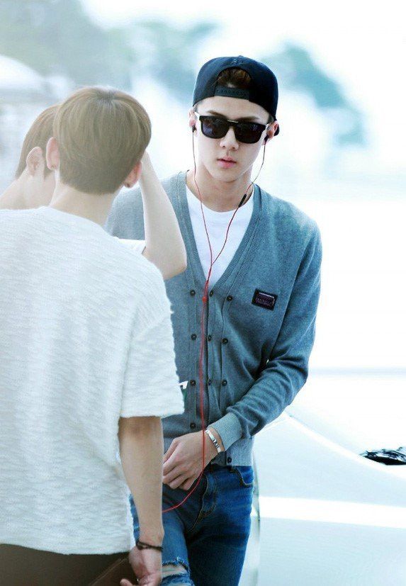 Mũ lưỡi trai của Sehun