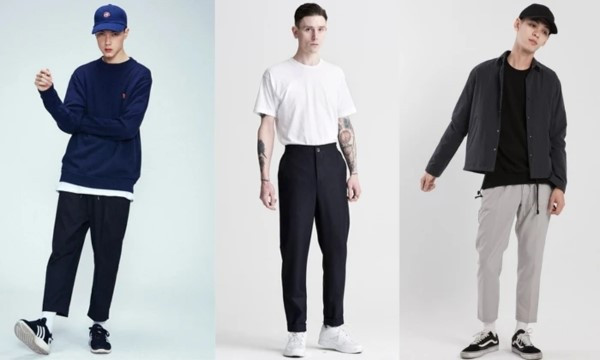 Phối đồ cho nam với quần kaki, áo thun và giày sneakers