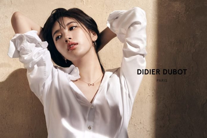 Cách phối đồ với sơ mi trắng chuẩn như sao nữ KPOP