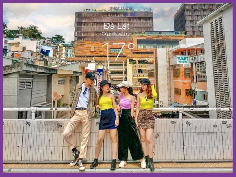 Đi Đà Lạt mặc gì? ​15+ outfit đi Đà Lạt hot nhất 2025