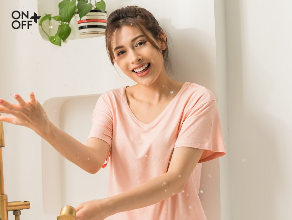 Nam nữ da ngăm nên mặc áo màu gì tôn da, tôn dáng?