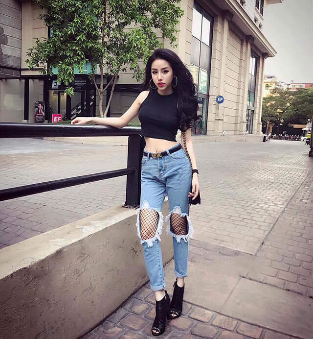 Phối quần jeans rách với áo gì chuẩn vẻ đẹp street wear?