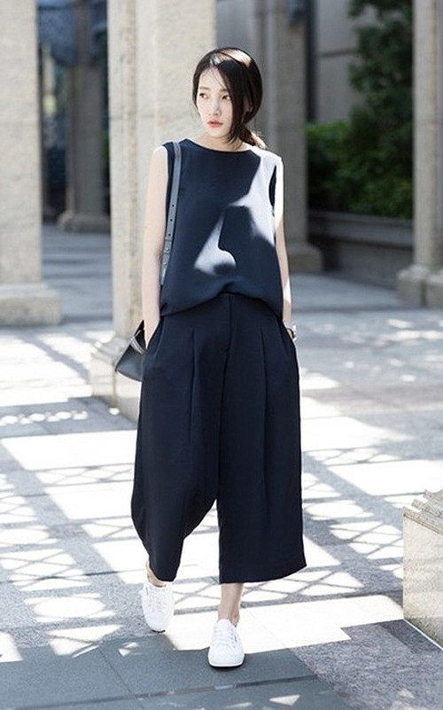 Quần Culottes là gì? Phối đồ với quần ống rộng như thế nào?
