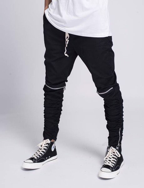 Quần jogger là gì? Bí kíp mix đồ cực dễ với quần jogger