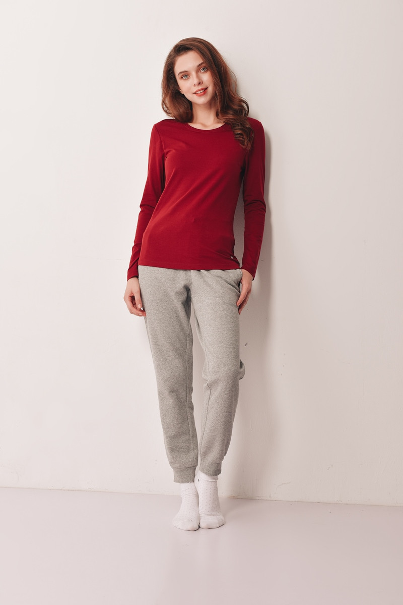 Quần jogger là gì? Bí kíp mix đồ cực dễ với quần jogger